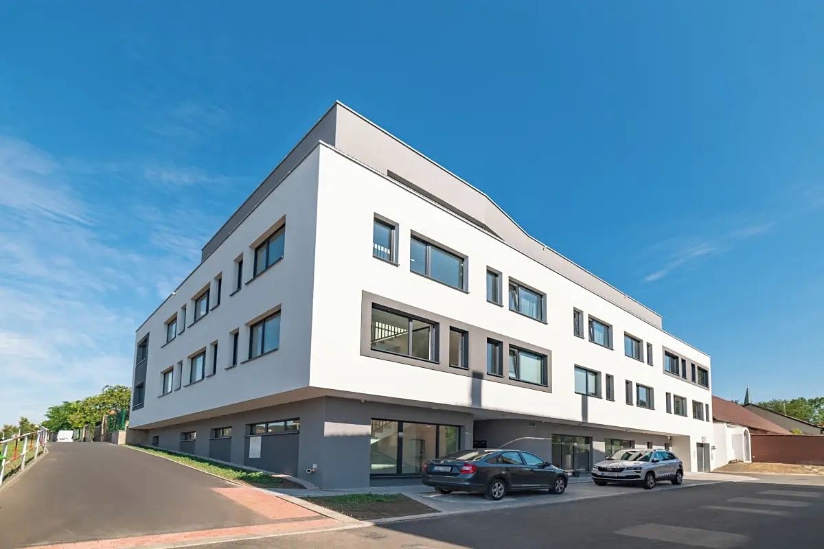 Pronájem bytu 3+kk 61 m²