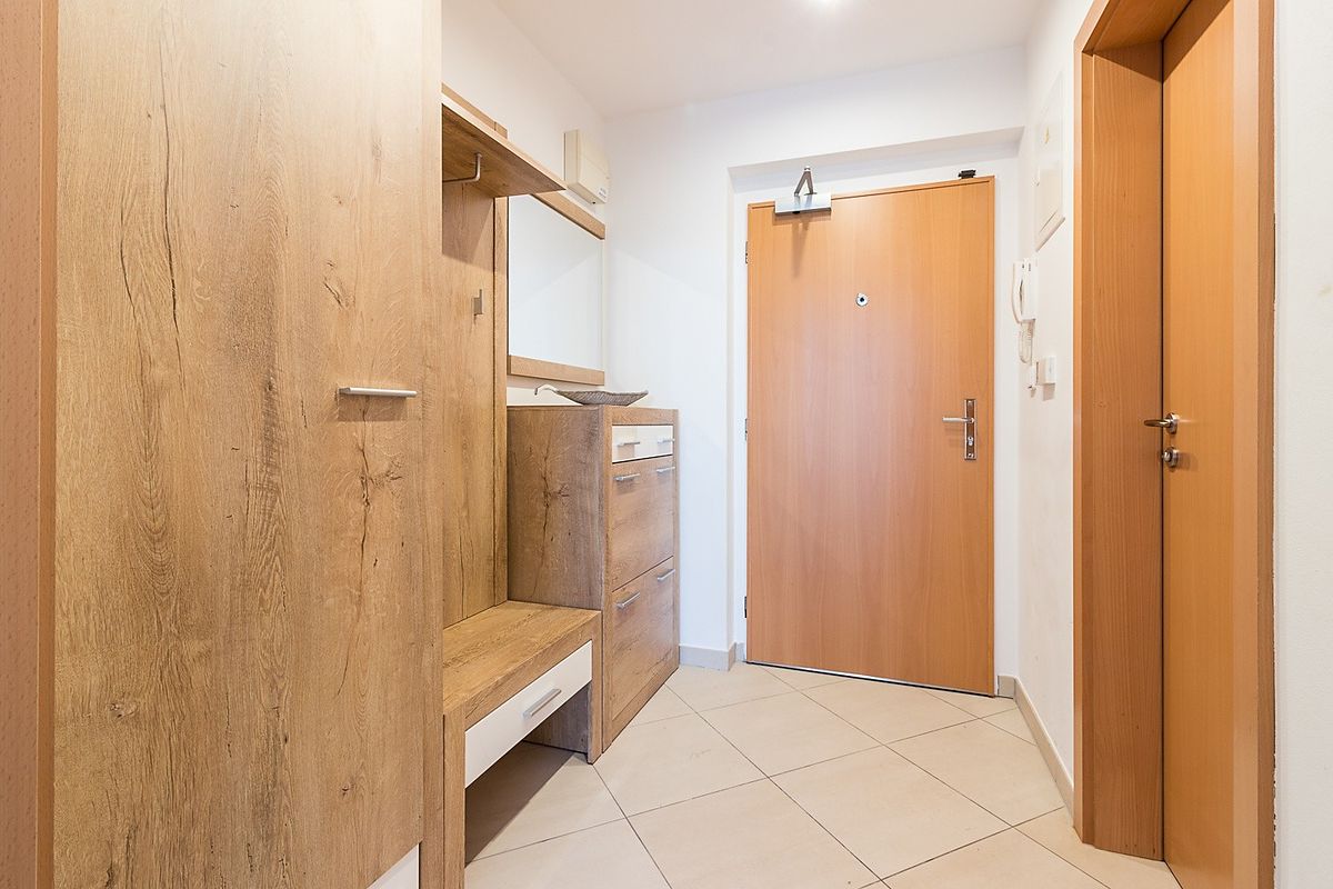 Pronájem bytu 1+kk 29 m² – fotografie 4