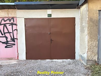 Pronájem garáže 15 m²
