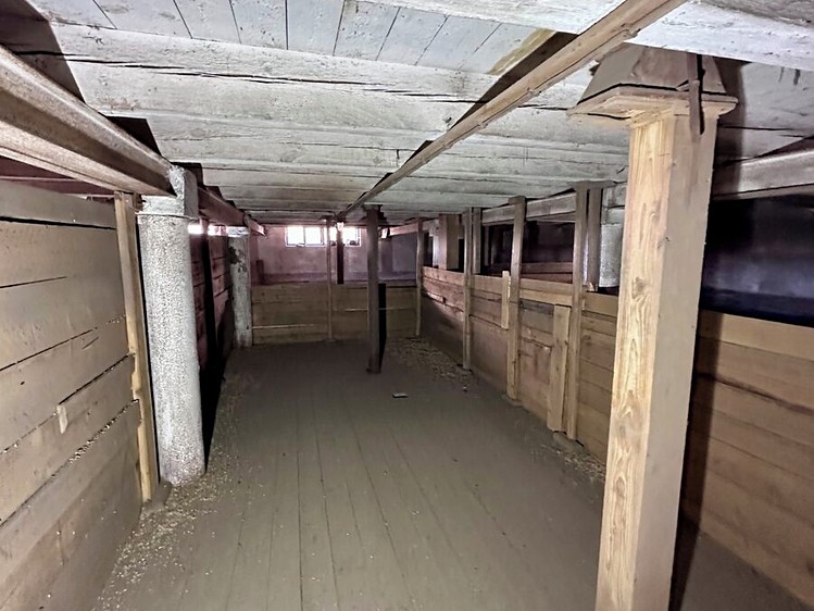 Комерційне приміщення на продаж, 830 м² (23 з 34)