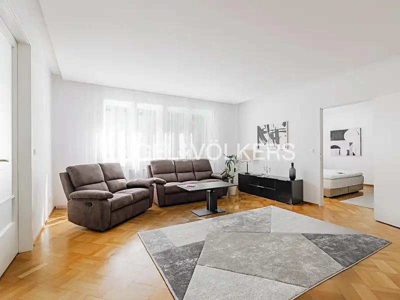 Pronájem bytu 4+1 142 m², Praha – náhled fotky 1