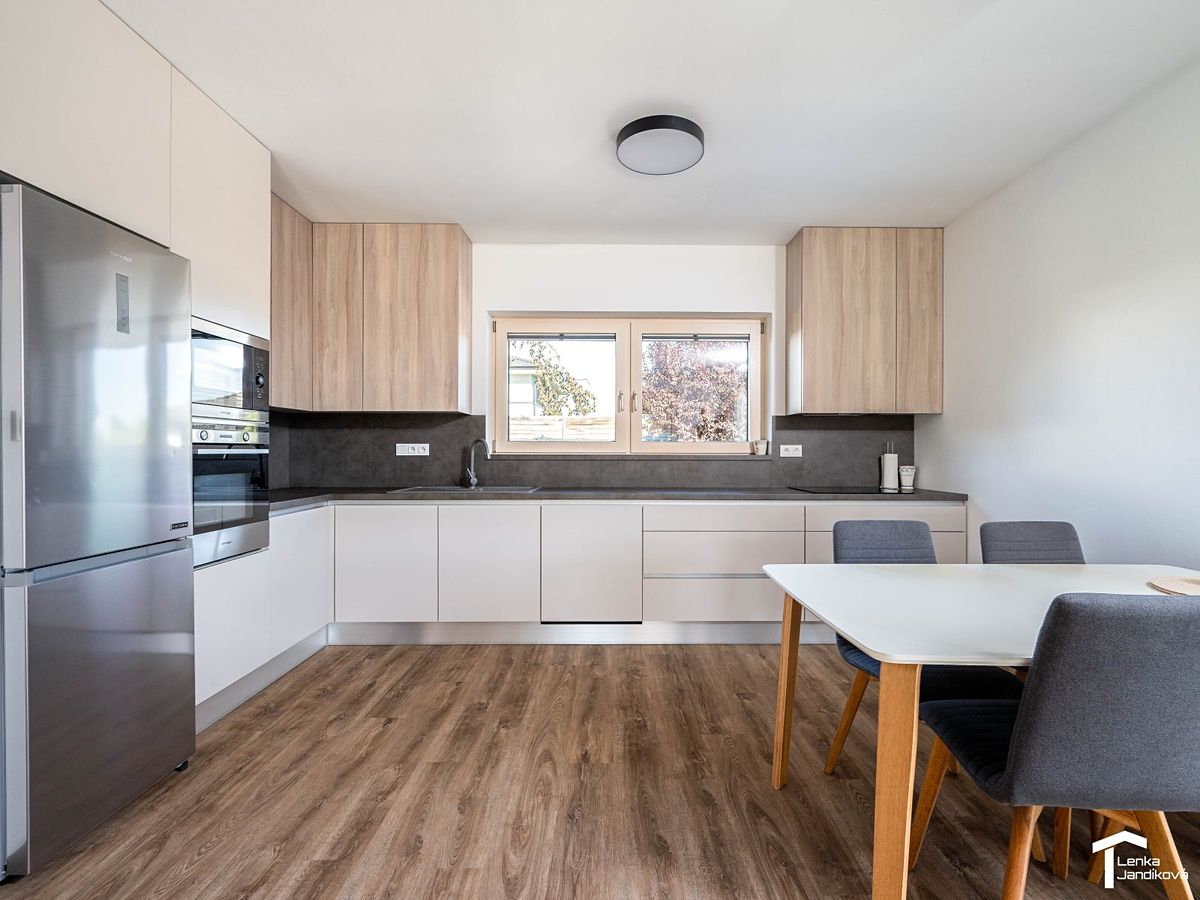 Pronájem rodinného domu 87 m², pozemek 490 m² – fotografie 4