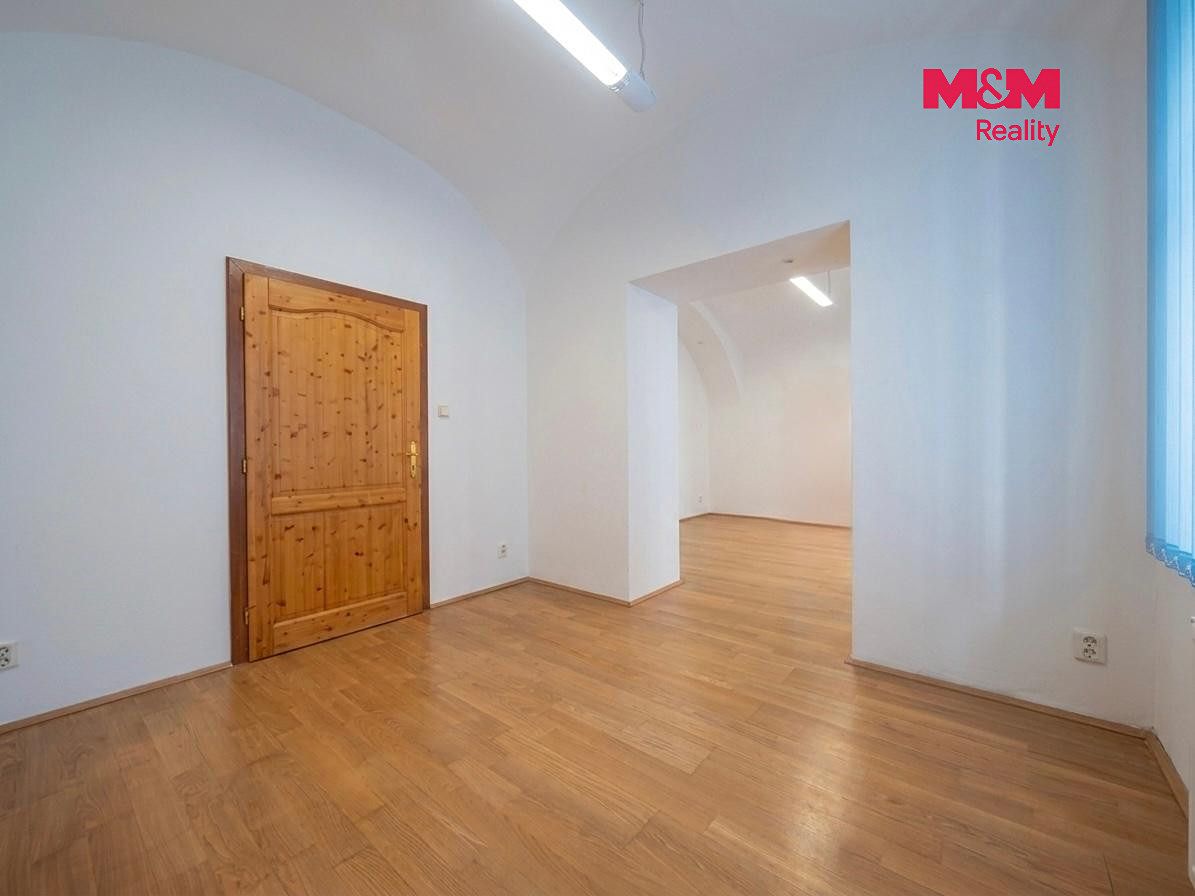 Pronájem obchodního prostoru 30 m² – fotografie 2
