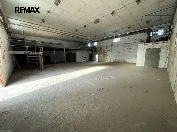 Prodej komerčního prostoru, 4 984 m² (8 z 12)