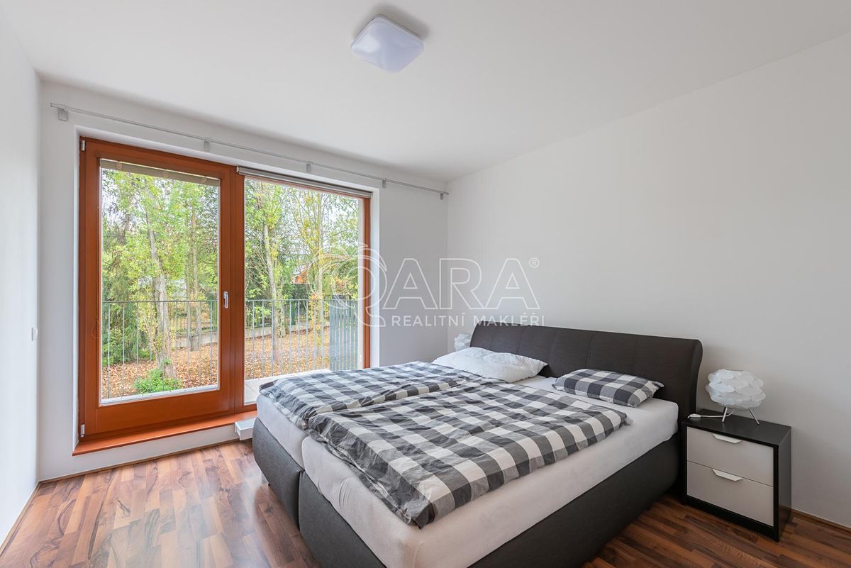 Pronájem bytu 3+kk 80 m² – fotografie 4