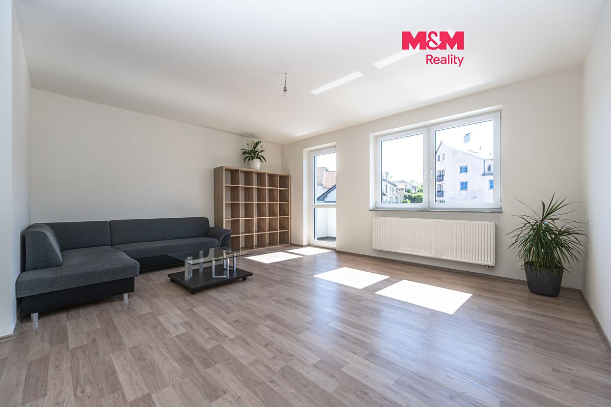 Prodej bytu 3+kk 81 m², Břežany II – fotka 1 z 3