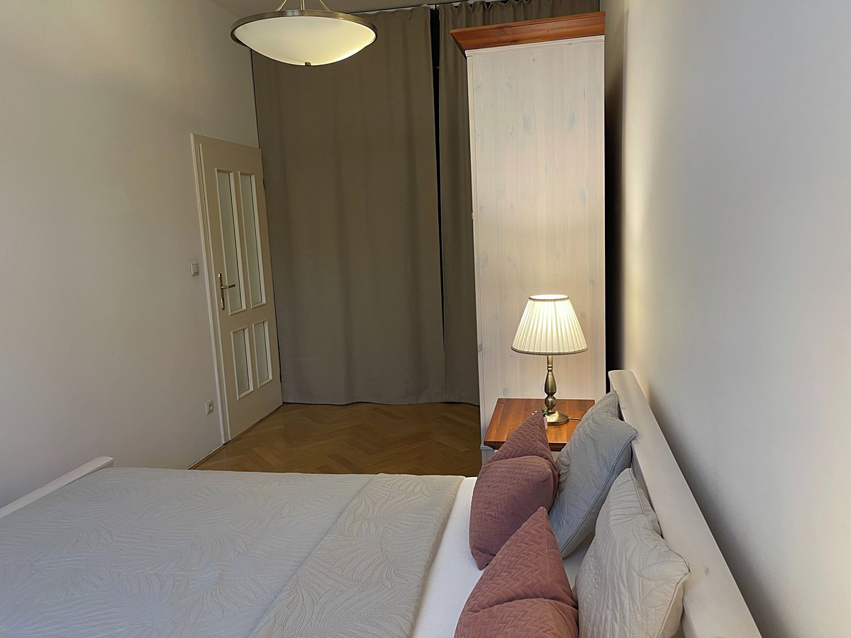 Pronájem bytu 2+kk 54 m² – fotografie 2
