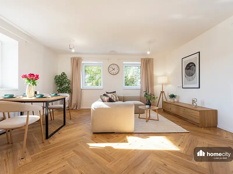 Prodej rodinného domu 140 m², pozemek 862 m², Holice – náhled fotky 3