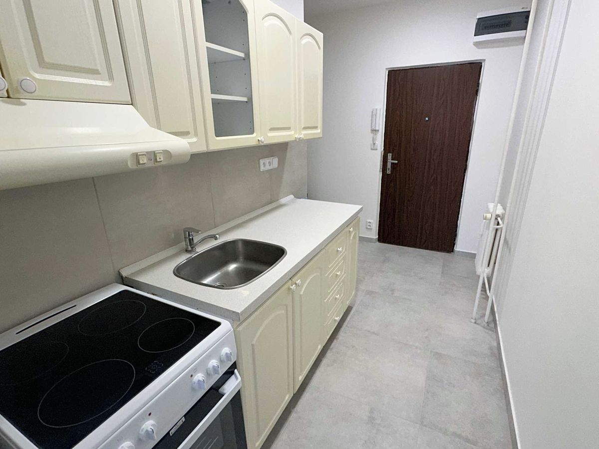 Pronájem bytu 1+kk 30 m² – fotografie 2