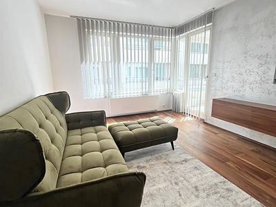 Pronájem bytu 2+kk 55 m²