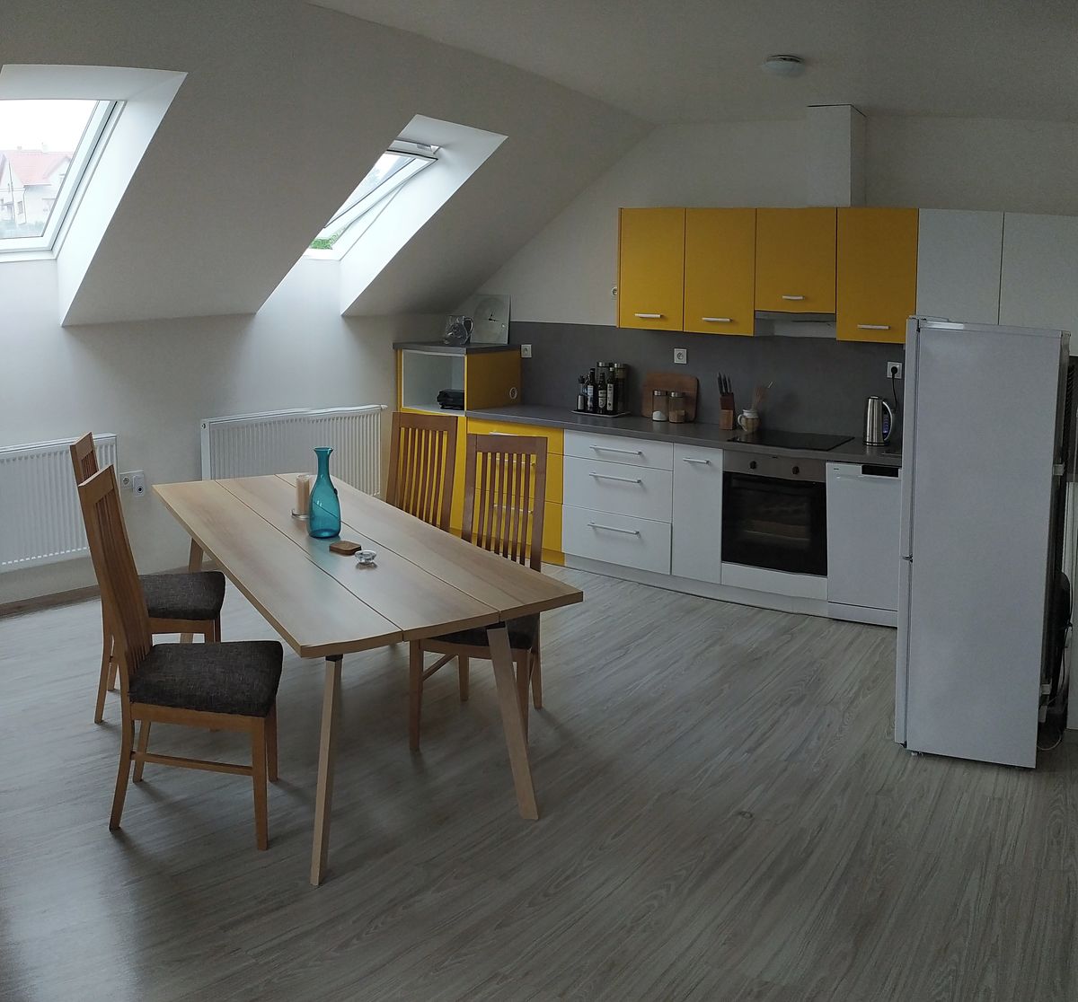 Pronájem bytu 4+kk 110 m², Dolní Dobrouč – fotka 1 z 3