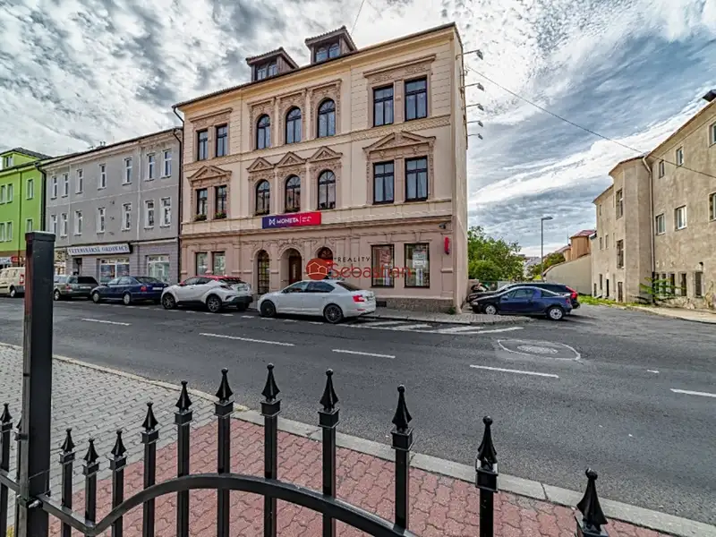 Pronájem kanceláře 184 m², Litvínov – náhled fotky 1