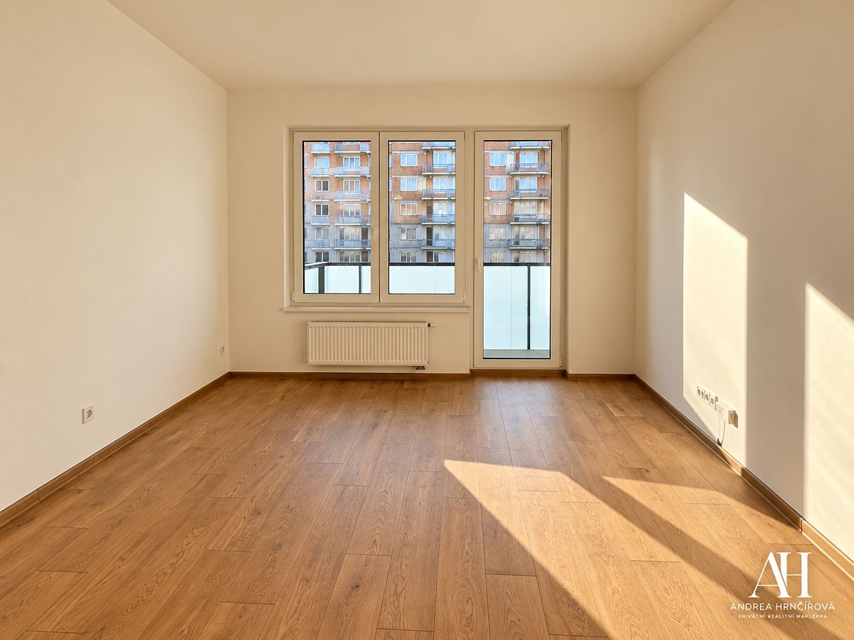 Pronájem bytu 2+kk 49 m² – fotografie 3