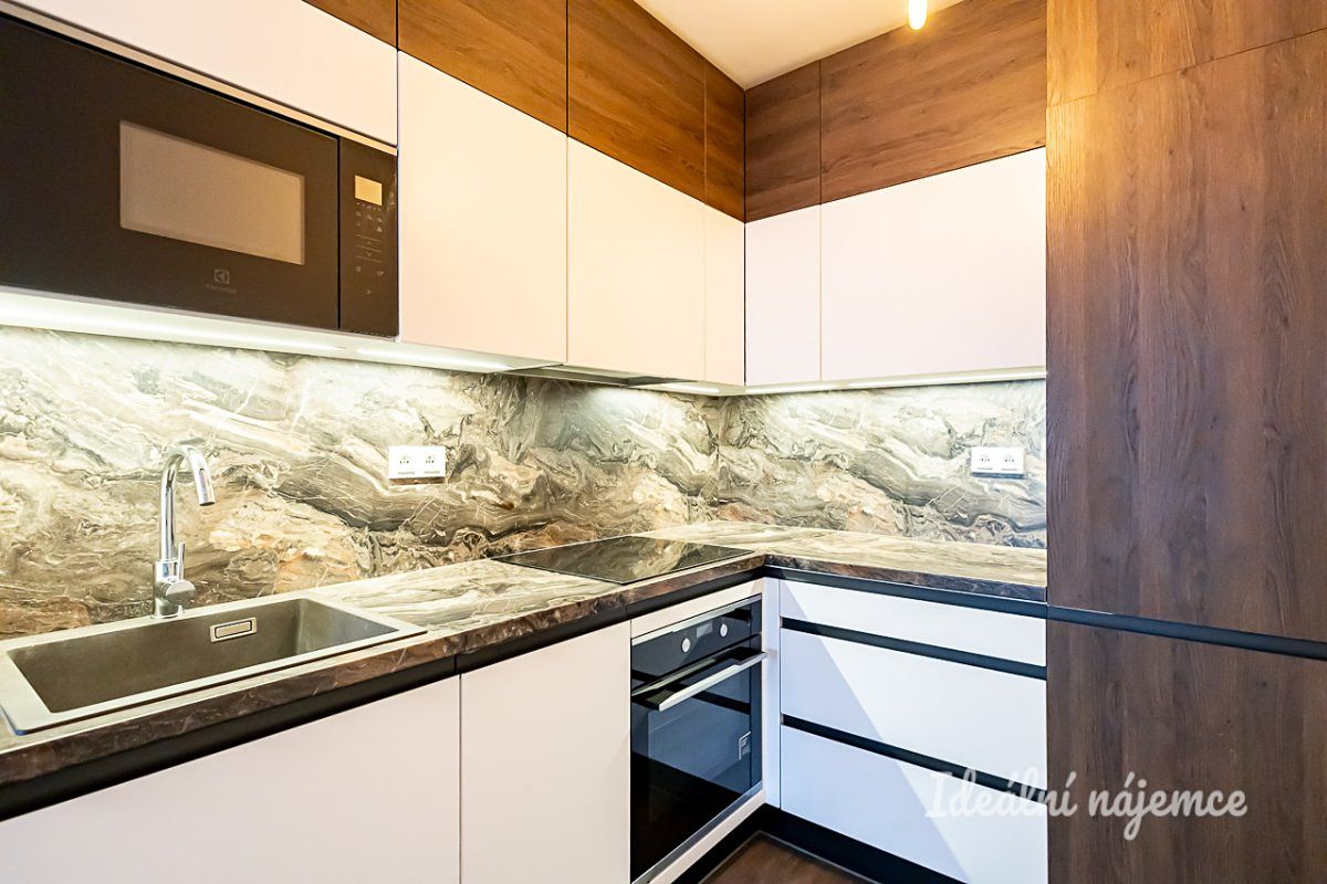 Pronájem bytu 2+kk 43 m² – fotografie 5