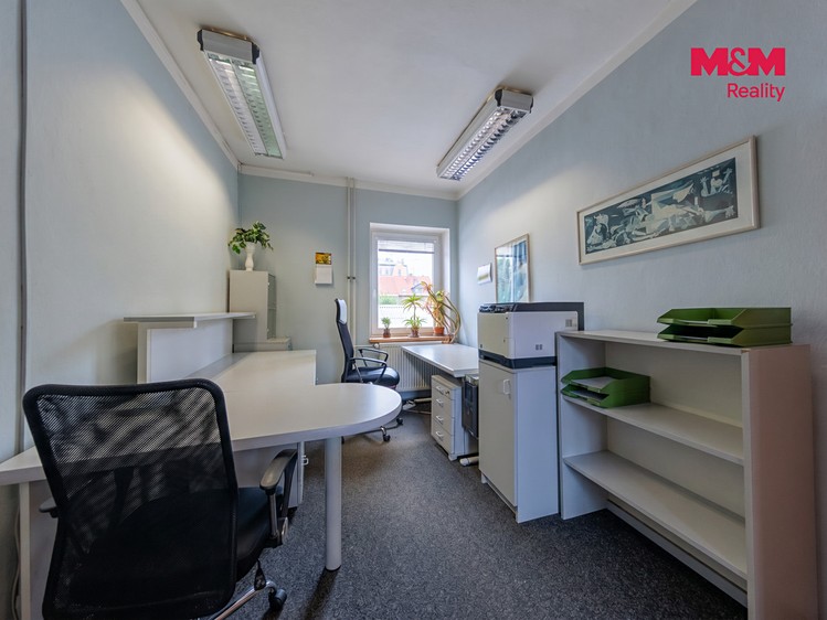 Gewerbefläche zum Kauf, 900 m² (11 von 15)