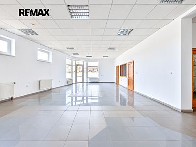 Pronájem obchodního prostoru 169 m²