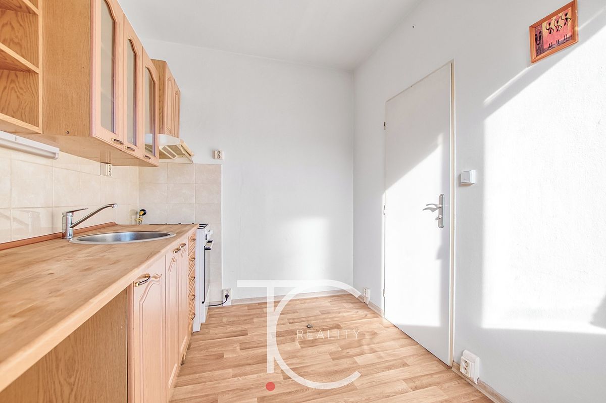 Pronájem bytu 1+1 32 m² – fotografie 2