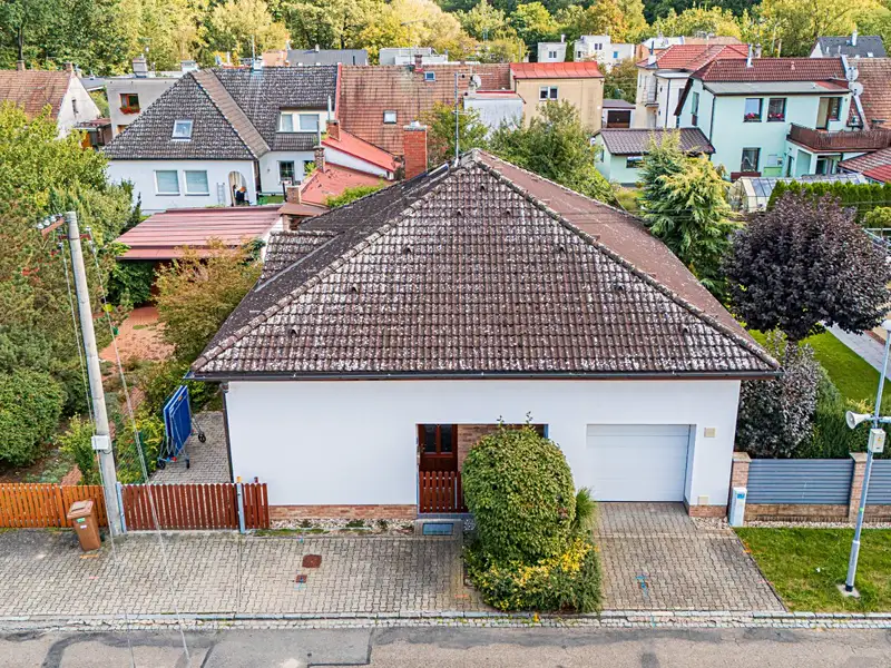Pronájem rodinného domu 175 m², pozemek 334 m², Pardubice – náhled fotky 2
