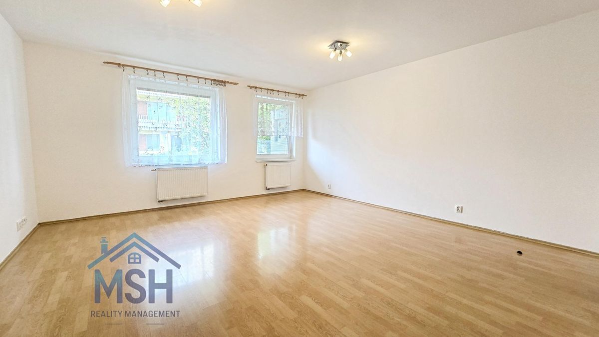 Pronájem bytu 1+kk 40 m² – fotografie 5