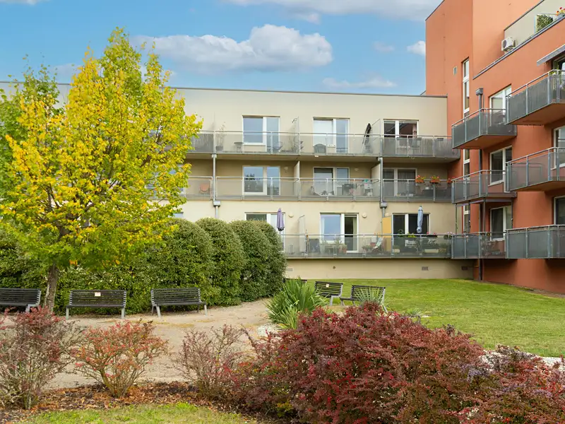 Pronájem bytu 2+kk 69 m², Praha – náhled fotky 1