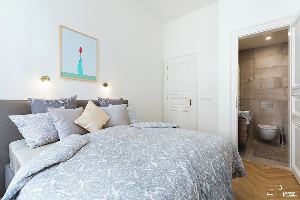 Pronájem bytu 4+kk 140 m² – fotografie 3