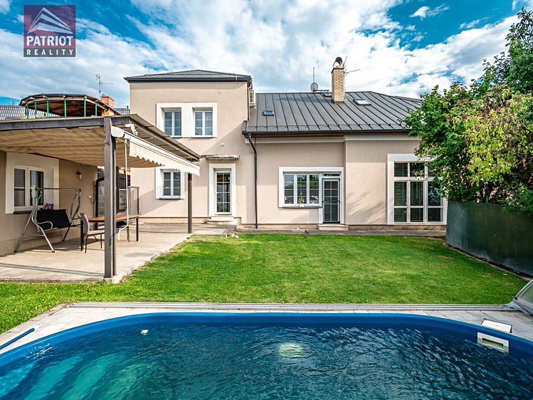 Pronájem domu, 480 m² (1 z 27)