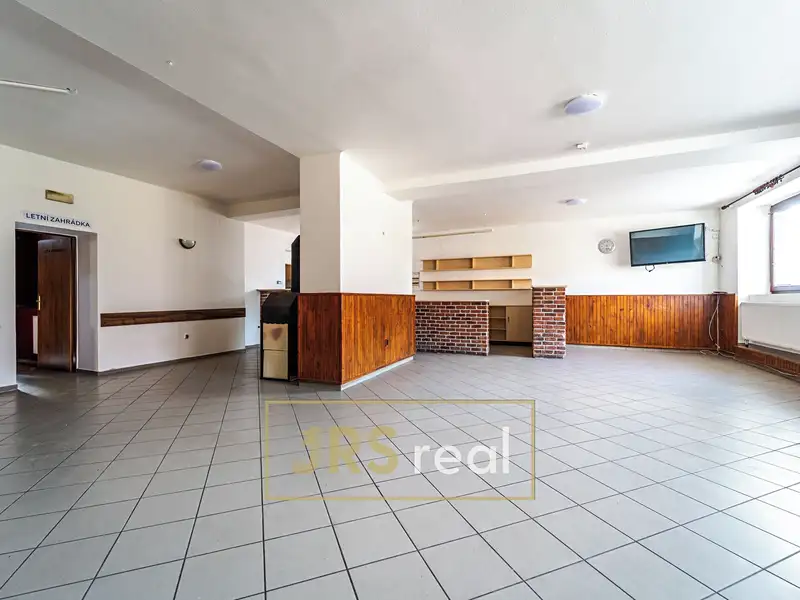 Prodej činžovního domu 498 m², Popice – náhled fotky 3