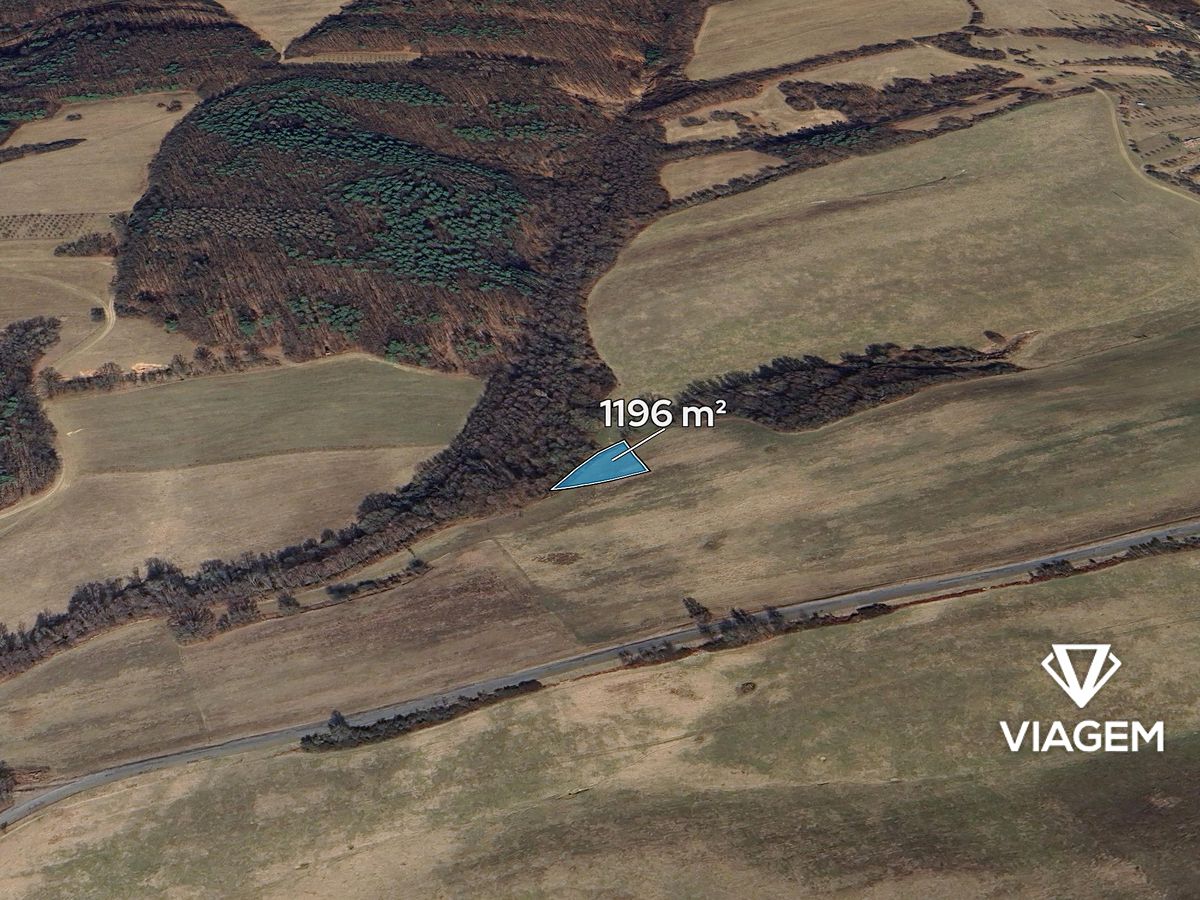 Prodej pole 7333 m², Doubravy – fotka 1 z 3