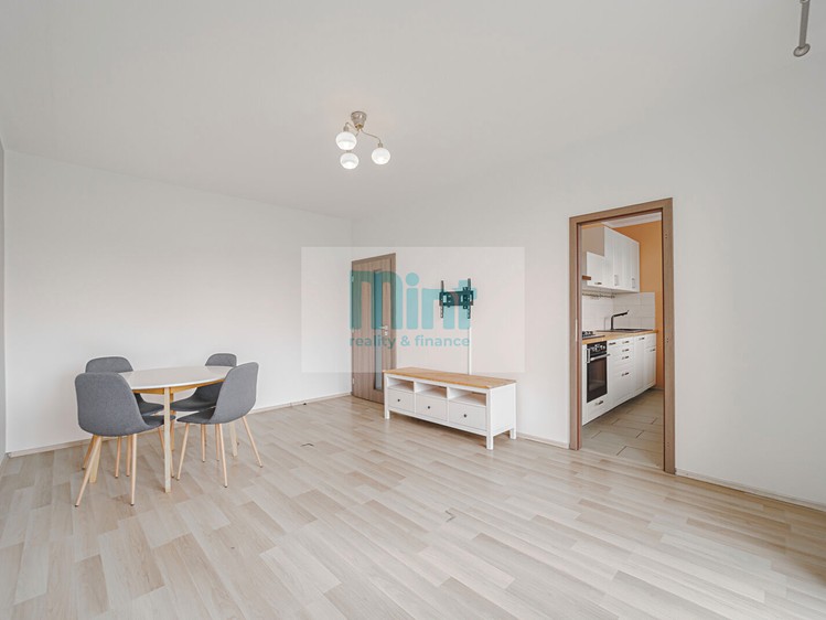 Pronájem bytu 2+1, 50 m² (5 z 13)