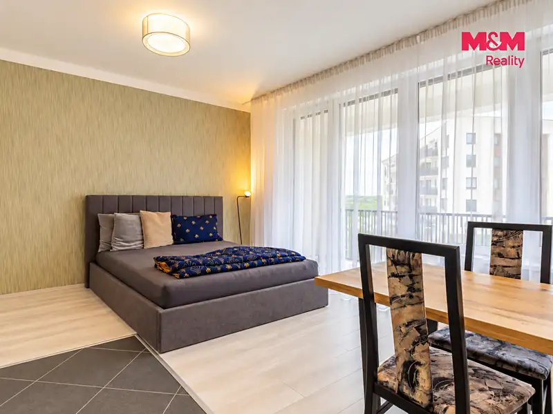 Prodej bytu 1+kk 35 m², Praha – náhled fotky 3