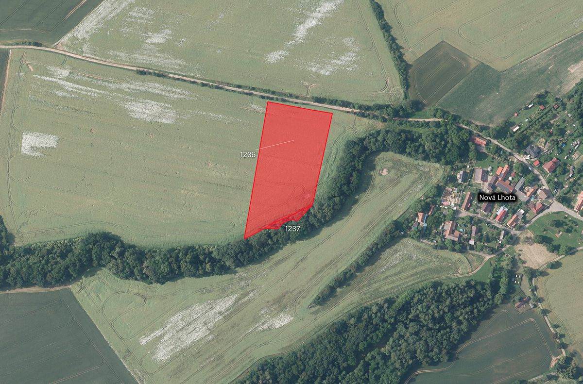 Prodej pole 15956 m², Kluky – fotka 1 z 3