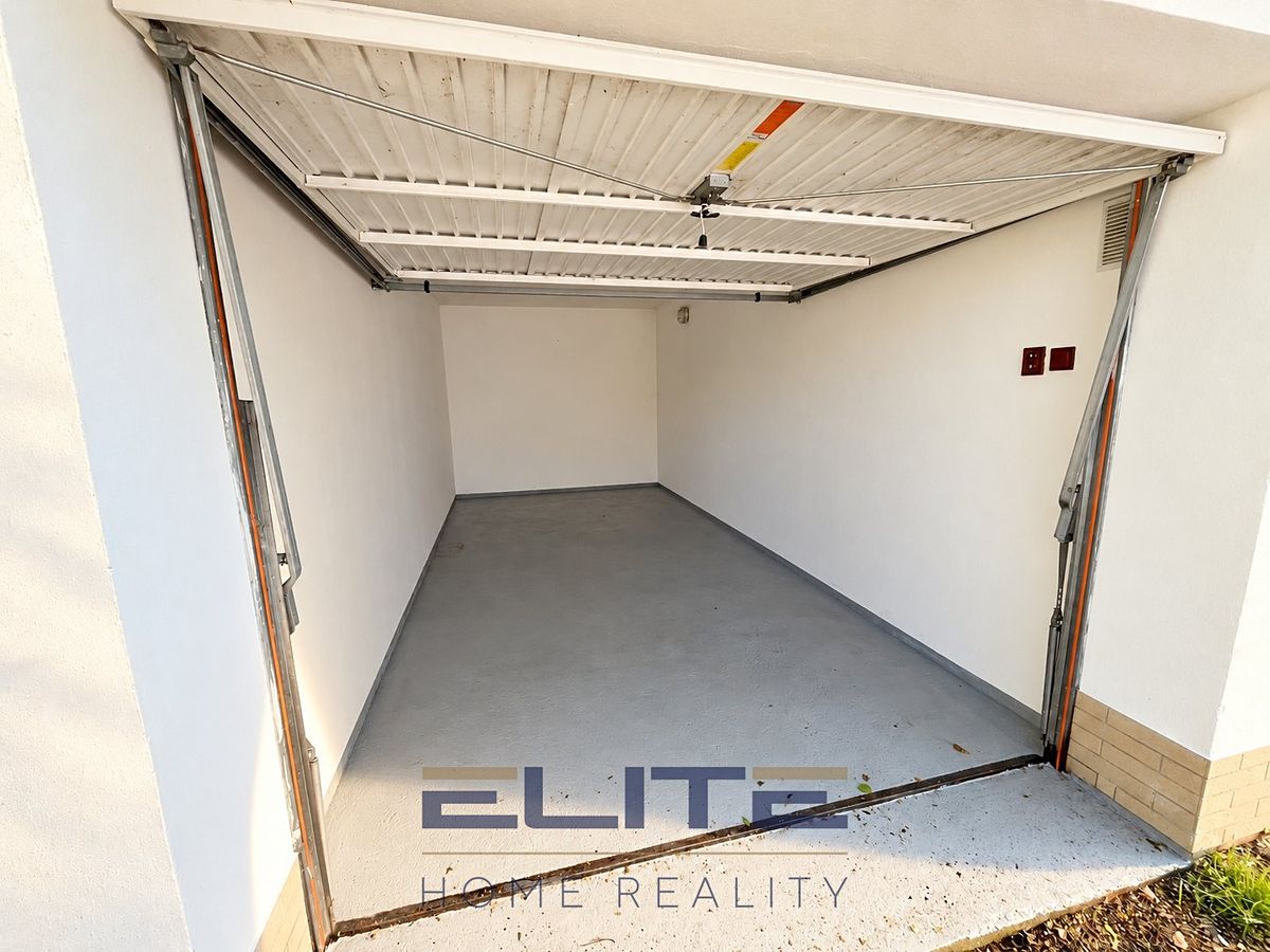 Pronájem garáže 14 m² – fotografie 5