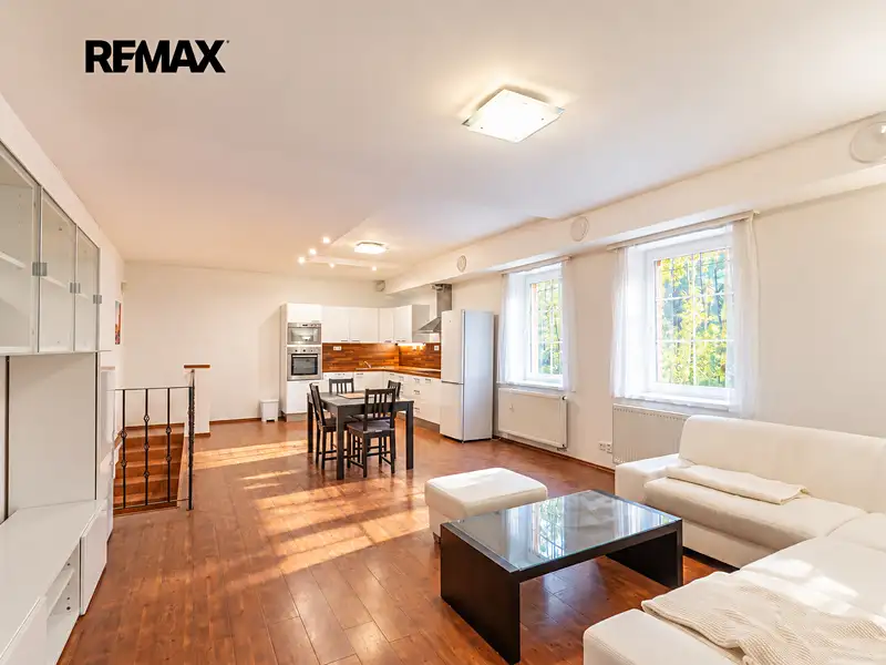 Pronájem bytu 2+kk 85 m², Praha – náhled fotky 1