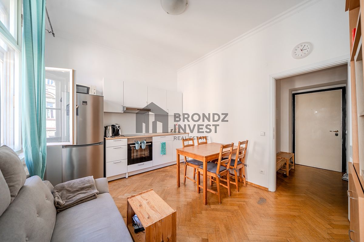 Pronájem bytu 1+1 38 m² – fotografie 3