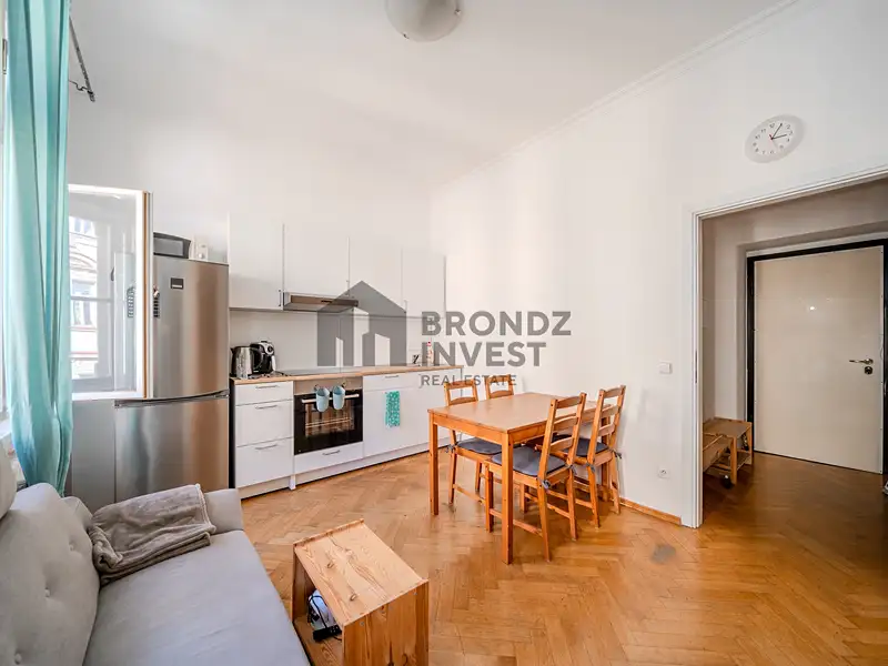 Pronájem bytu 1+1 38 m², Praha – náhled fotky 3