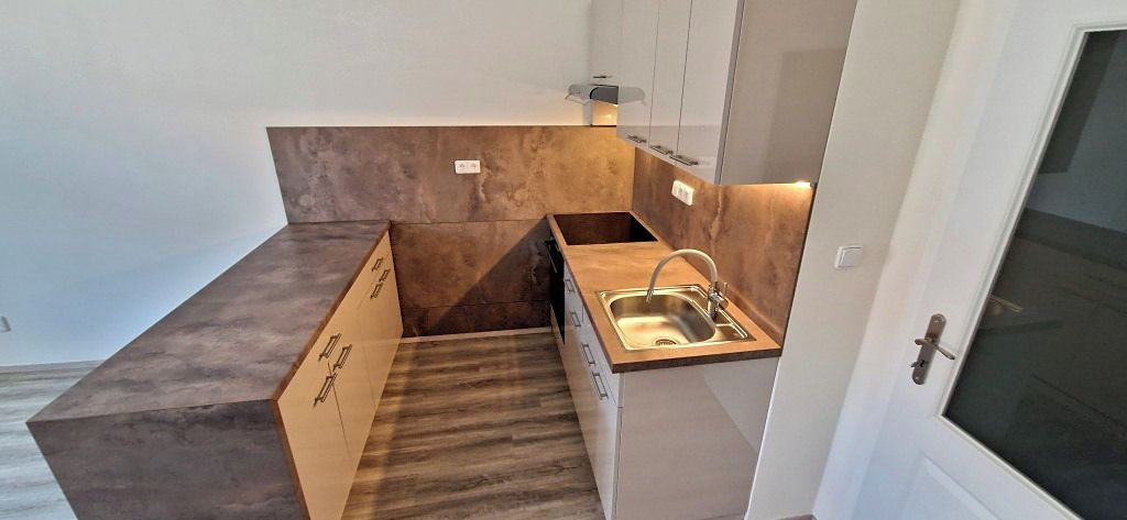 Pronájem bytu 1+1 45 m² – fotografie 2