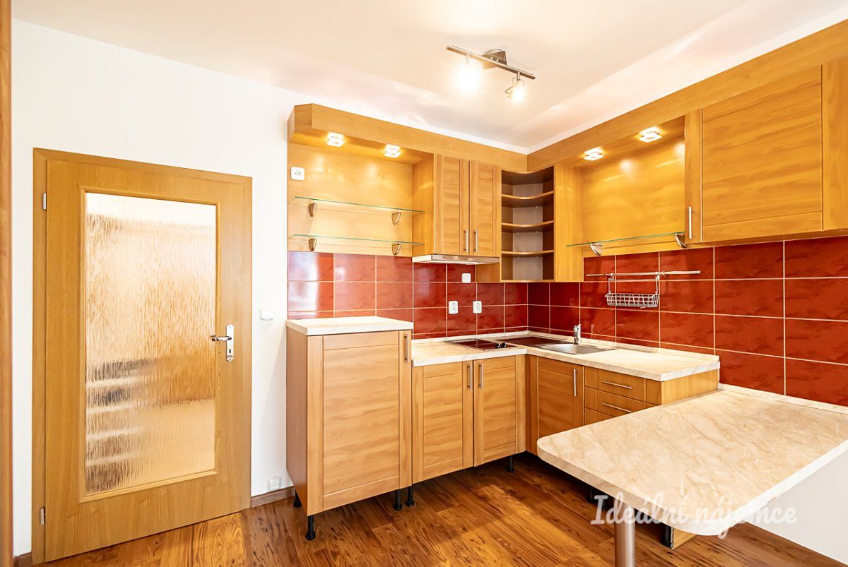 Pronájem bytu 1+kk 28 m²