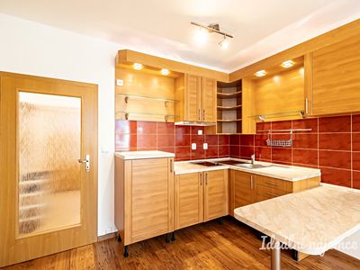 Pronájem bytu 1+kk 28 m²