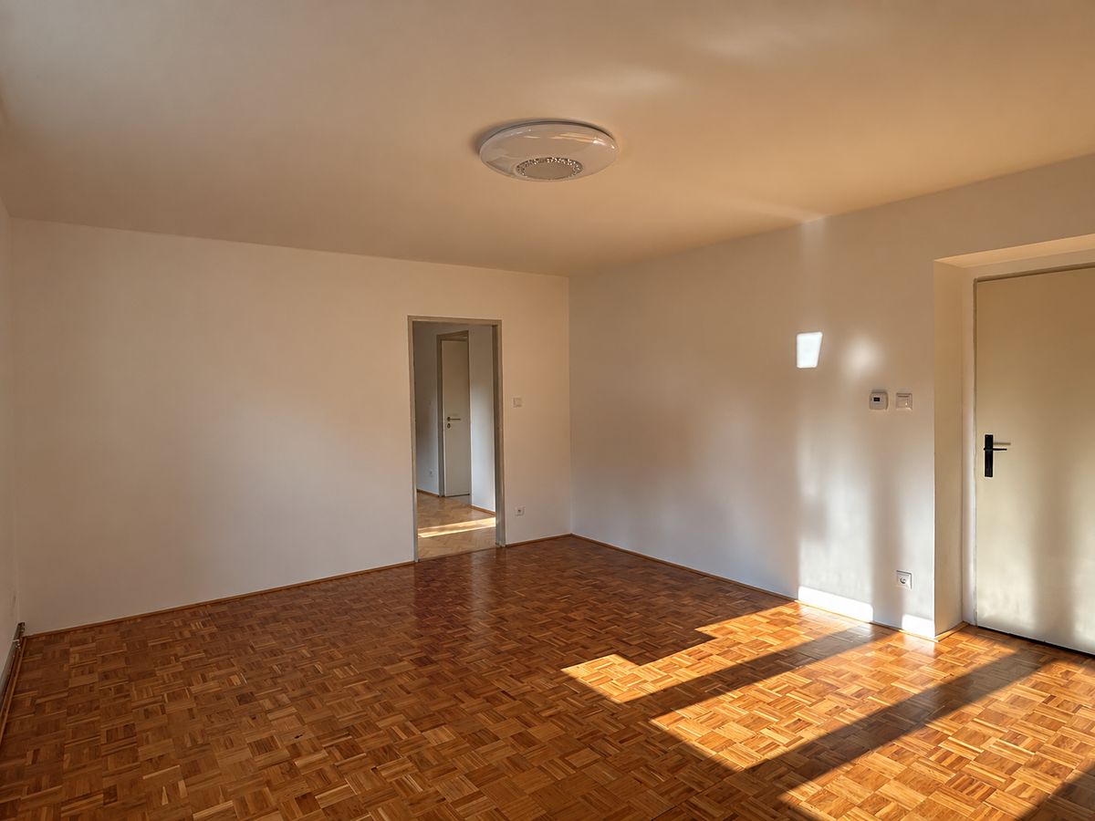 Pronájem bytu 3+1 76 m² – fotografie 4