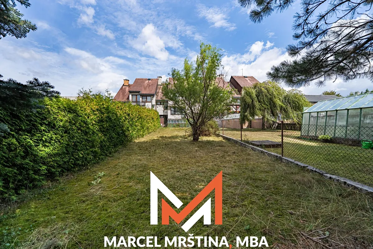 Prodej stavebního pozemku 219 m²