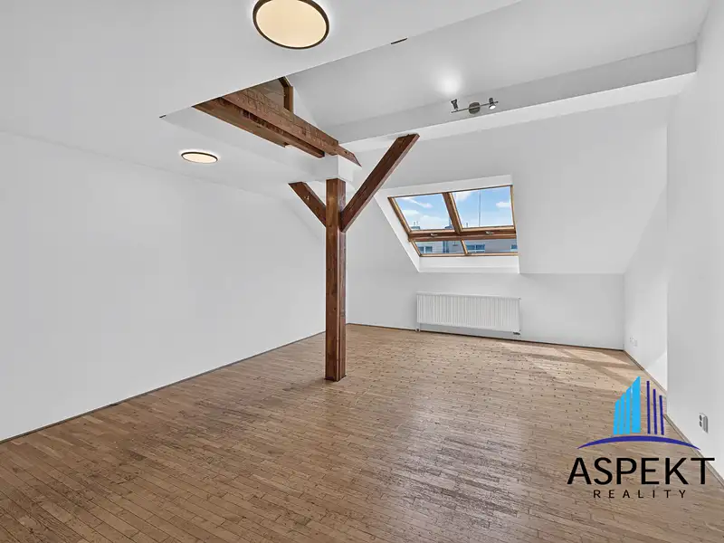 Prodej bytu 3+kk 140 m², Praha – náhled fotky 2