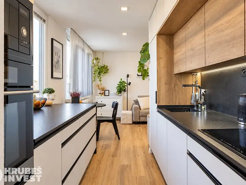 Prodej bytu 4+kk 68 m², Hradec Králové – náhled fotky 2