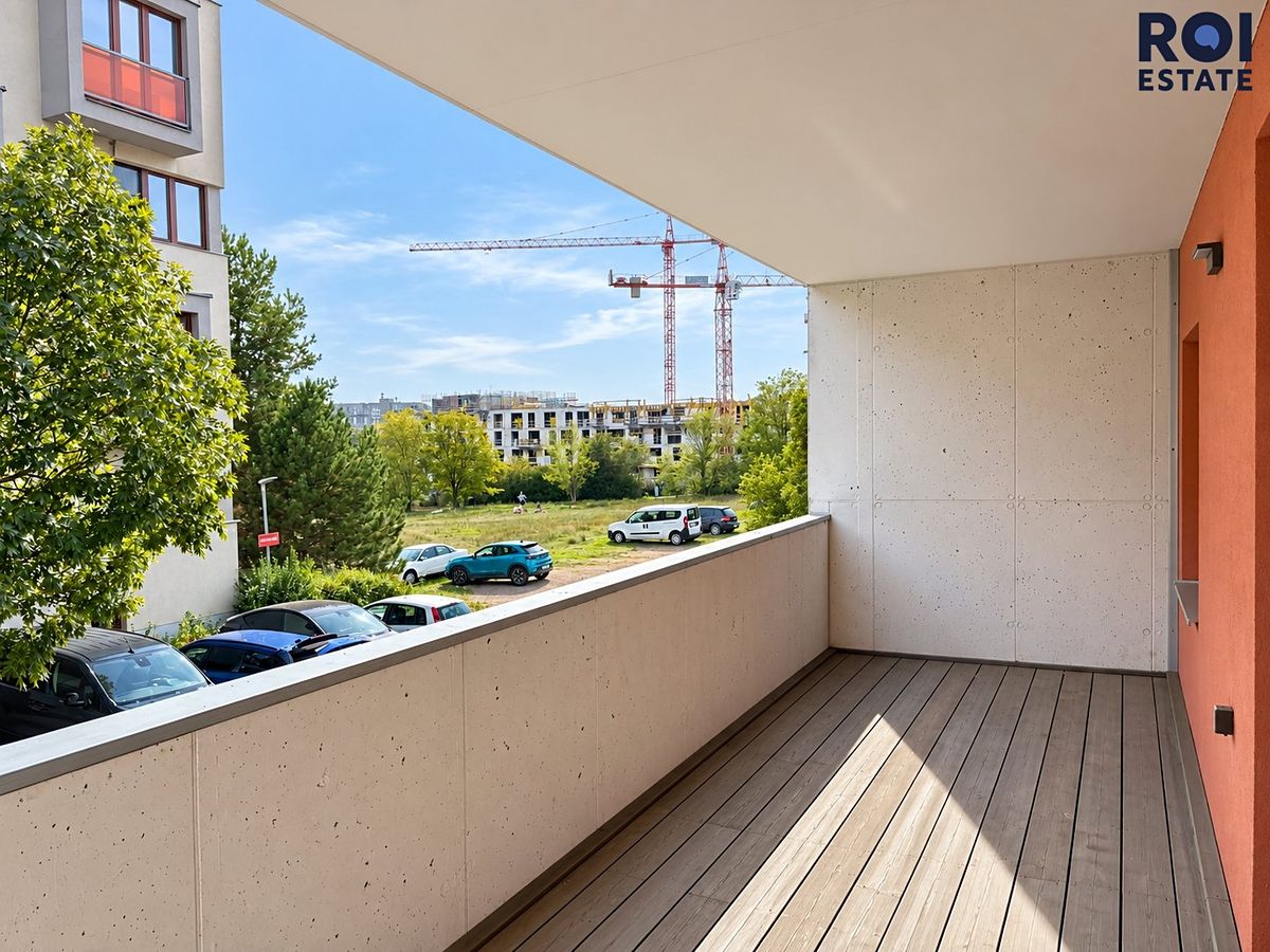 Pronájem bytu 2+kk 60 m² – fotografie 3