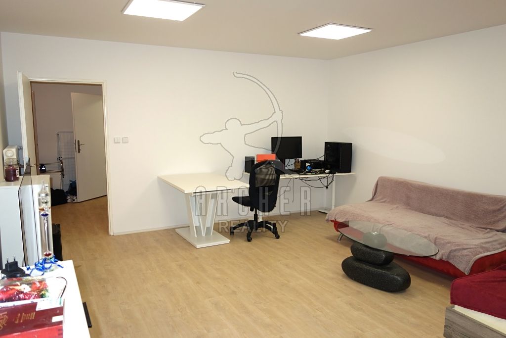 Prodej komerční nemovitosti 49 m² – fotografie 3