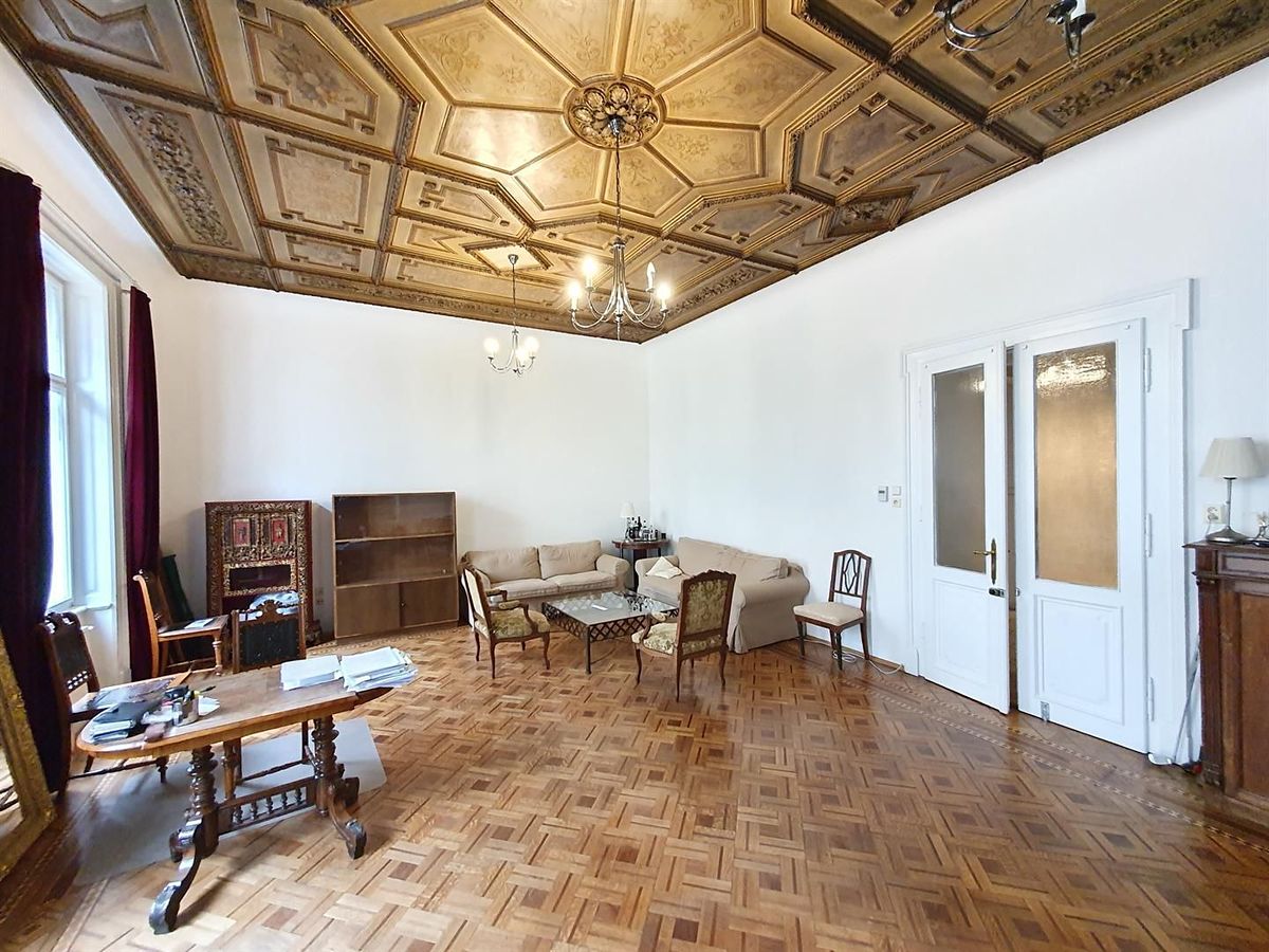 Pronájem kanceláře 207 m² – fotografie 2