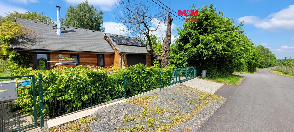 Prodej rodinného domu 100 m², pozemek 924 m²