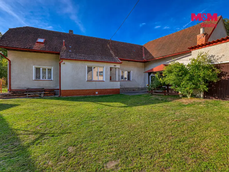 Prodej rodinného domu 227 m², pozemek 861 m², Nalžovské Hory – náhled fotky 2