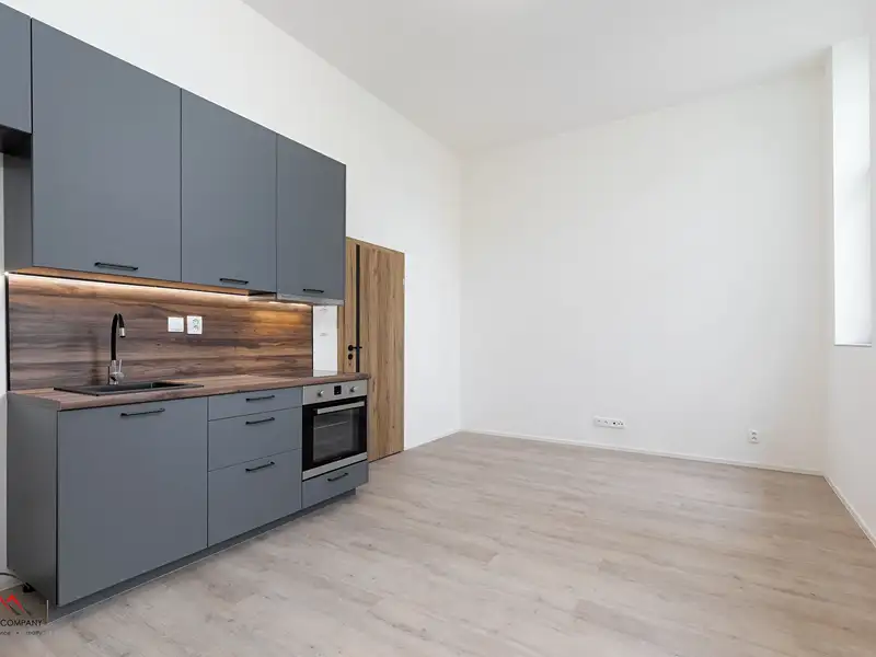 Pronájem bytu 2+kk 41 m², Ostrava – náhled fotky 1
