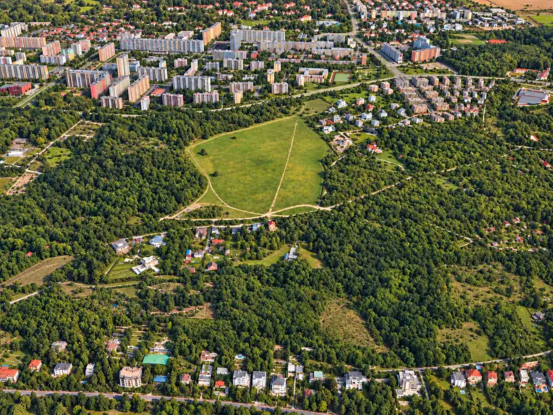 Prodej stavebního pozemku 1851 m², Praha – náhled fotky 2