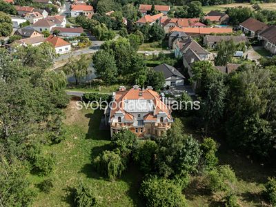 Prodej rodinného domu 413 m², pozemek 3902 m²